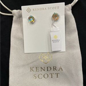 Kendra Scott Stud Earrings NWT